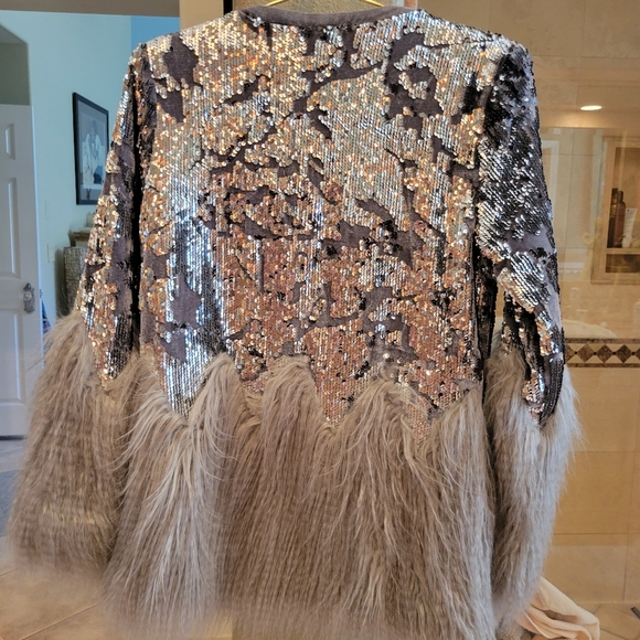 Fabulous Furs PEWTER SEQUIN SHIMMER FAUX FUR JACKET - Picture 7 of 8